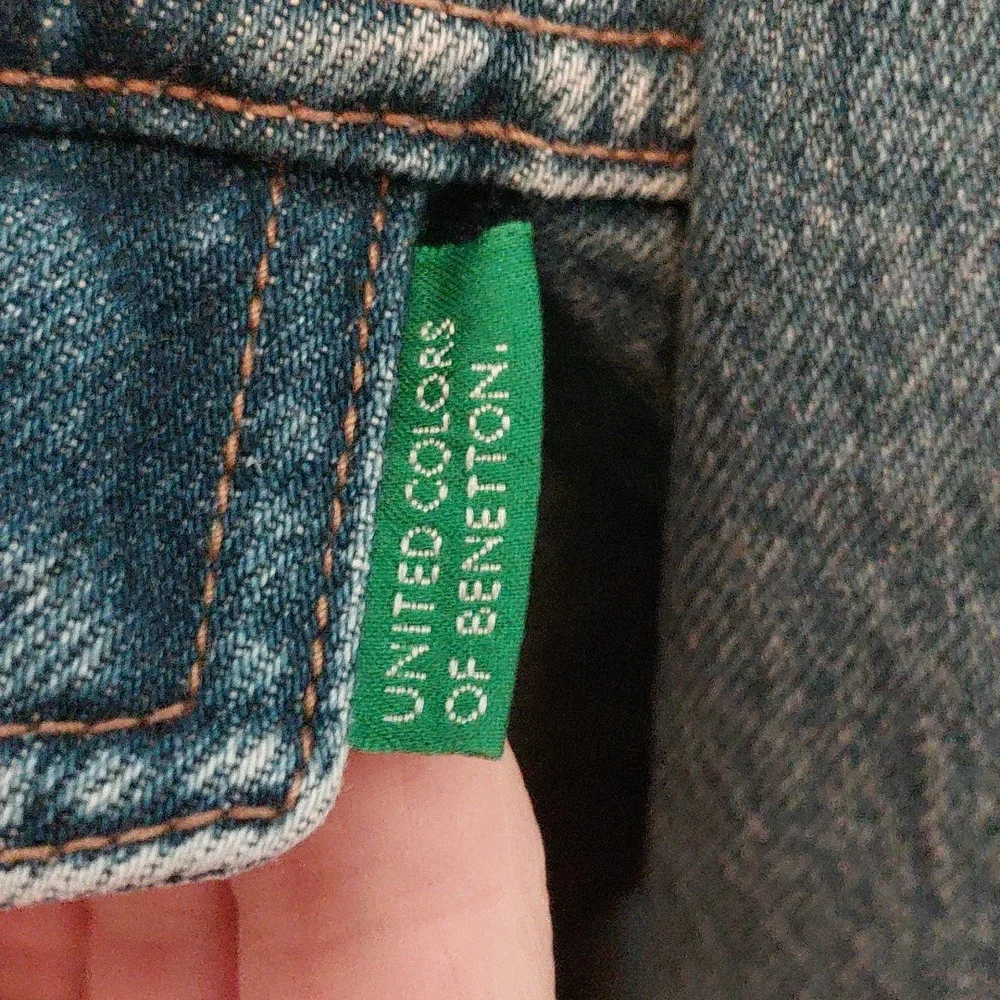 Vintage 90s United Colors Of Benetton MADE IN ITALY Jean Jacket - Picture 3 of 10